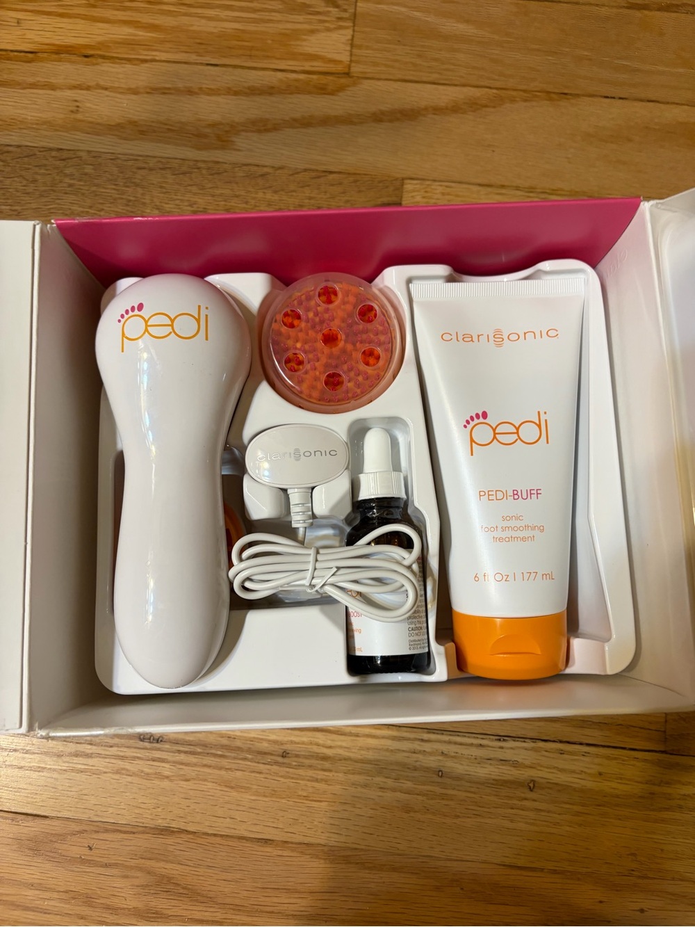 Clarisonic Pedi Sonic Foot Transformation Kit - Orange & White - Picture 2 of 5